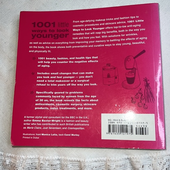 1001 LITTLE WAYS TO LOOK YOUNGER BOOK WITH ANTI-AGING TACTICS & TREATMENTS - Picture 4 of 12